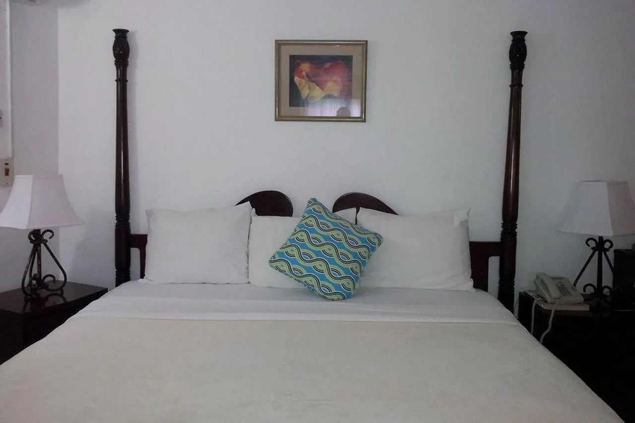 ***  Sea Splash Resort Negril Jamaica
