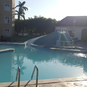 27 , Ocho Rios Jamaica